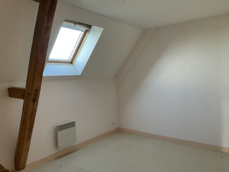 Location Maison 4 pièces 97m² ST CALAIS 72120 - Photo 4