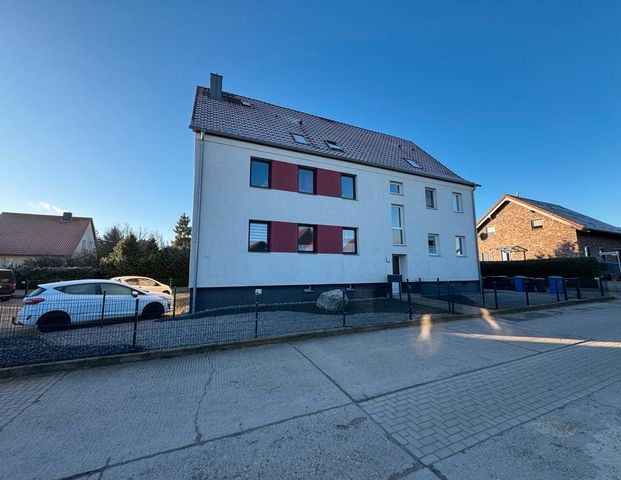 Zweiraumwohnung Dachgeschoss Tageslicht KFZ EBK Sofort - Foto 1