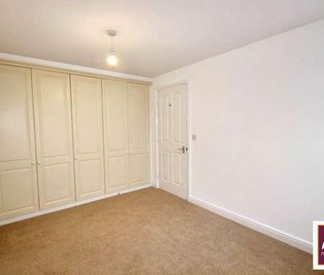 Michaels Mews, Fairford Leys, HP19 - Photo 6