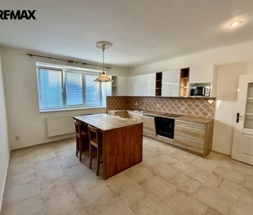 Pronájem bytu 2+1 74 m² - Photo 3