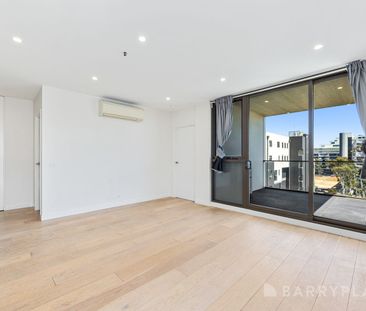 Modern Apartment Living in Prime Doncaster Location - Photo 3