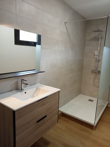 Location Appartement 2 pièces 51m² TULLE 19000 - Photo 5