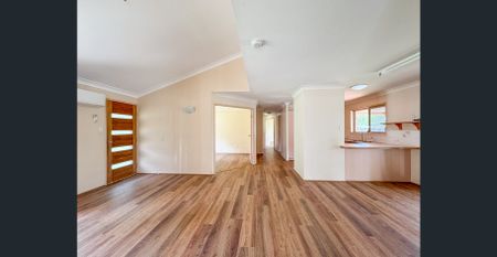 Spacious 5-Bedroom Family Home for Rent in Runcorn - Photo 5