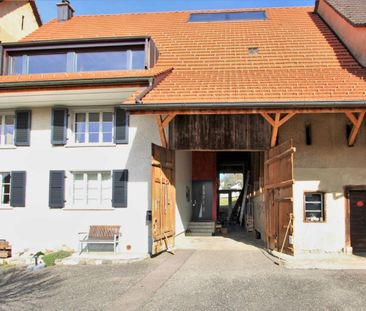 Renovated farmhouse with modern living comfort! - Photo 2