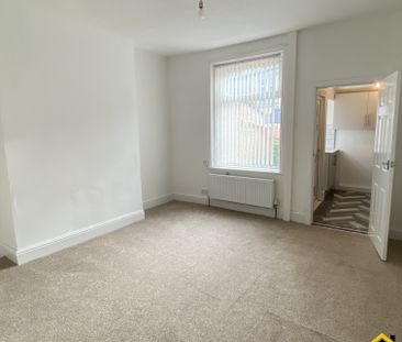 2 bed Terraced in Parker Street Briercliffe, Burnley, BB10 2HH - Photo 4