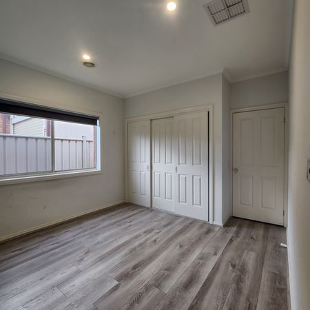 Craigieburn - Photo 4