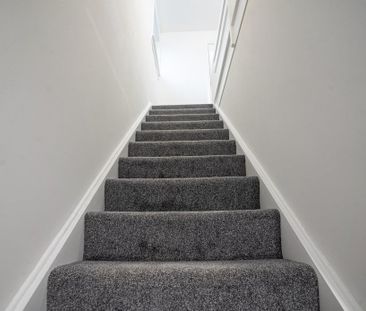 2 bedroom end of terrace house to rent - Photo 1
