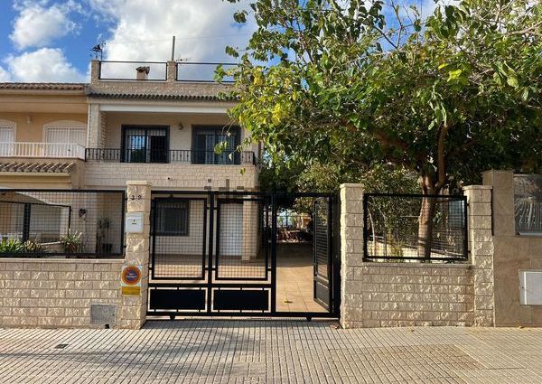 Alquiler de chalet pareado en Calle Pintor Joaquin