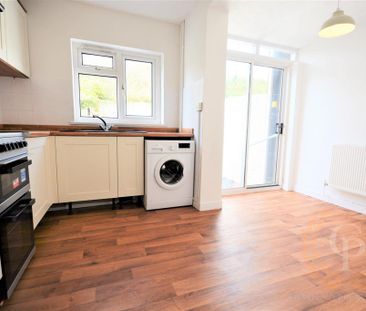 3 bedroom house to rent - Photo 2