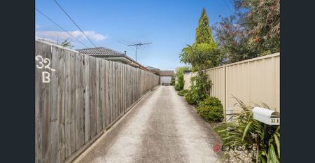 Family Home in Prime Location - Photo 3