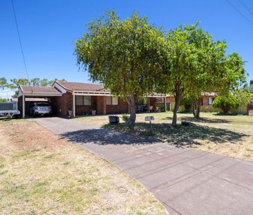 CLOSE TO EVERYTHING! - Photo 2