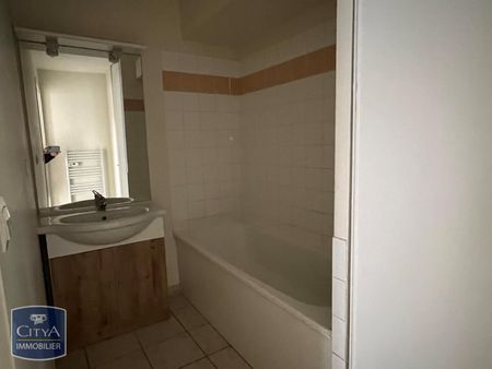 Location Appartement 2 pièces 45m² HARNES 62440 - Photo 4