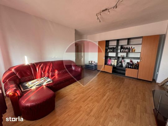 Apartament cu 3 camere in zona sud - Fotografie 1