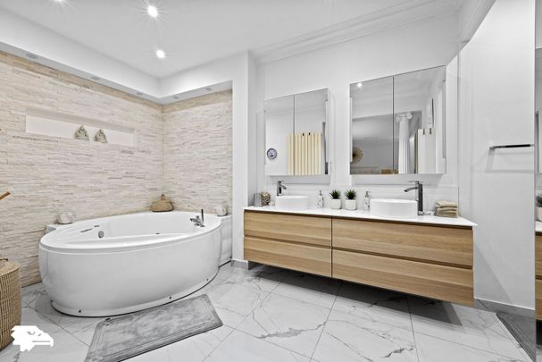 2596 - Location Maison - 10 pièces - 380 m2 - Paris - - Photo 1