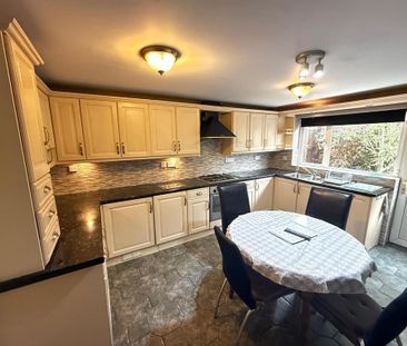 3 bedroom semi-detached house to rent - Photo 6