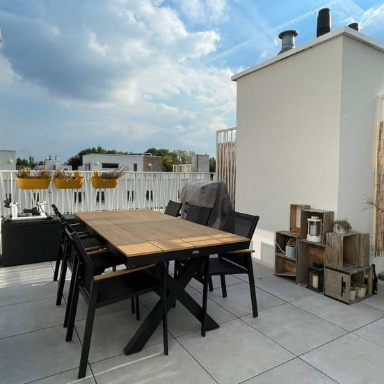 Appartement te huur - Photo 1