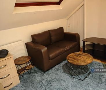 Studio to rent - Photo 6