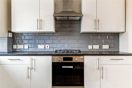 Montana Road, London, SW17 flat to rent - Photo 2