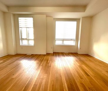 For Lease - 24 Imperial College Lane, Markham, Ontario - Photo 2