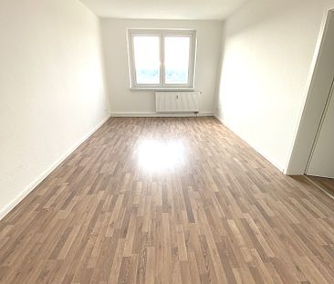 CHARMANTE Große 3-RAUMWOHNUNG mit gutem Grundriss plus Gutschrift - Foto 2