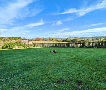 Hill Top Farm, Stockport - Photo 6