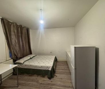 Room in a Shared Flat, Clarence Road, N15 - Photo 2
