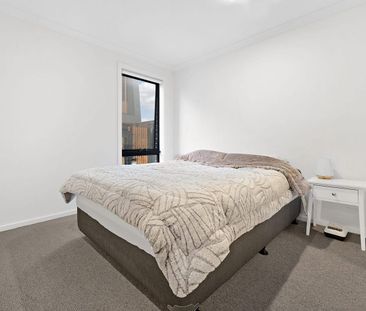 Lovely Home in the Alamanda Estate - Photo 3