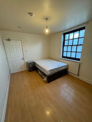 Room in a Shared House, Heathfield Road, B19 - Photo 1