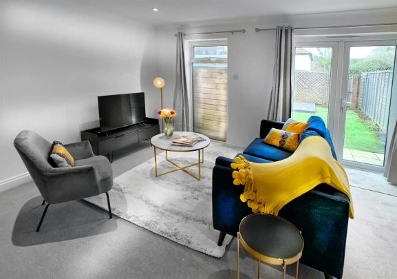 2 Bed, House - Photo 1