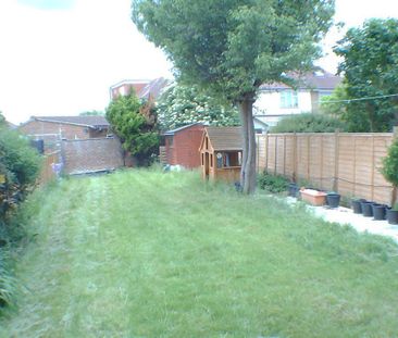3 bedroom semi-detached house to rent - Photo 2