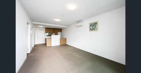 714/15 Clifton Street, Prahran, Vic 3181 - Photo 5