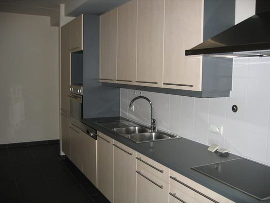Appartement te huur - Photo 1