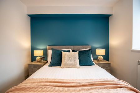 2 bedroom flat to rent - Photo 2