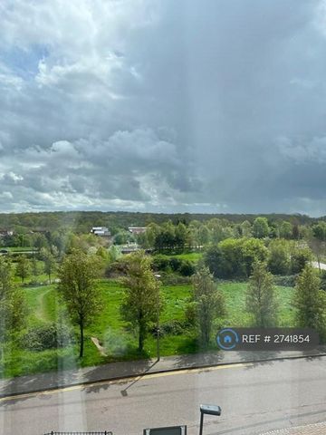 2 bedroom penthouse to rent - Photo 5