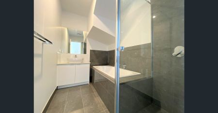 2 bedroom townhouse in the heart of Kingsbury - Photo 4