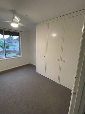 Narre Warren - Photo 5