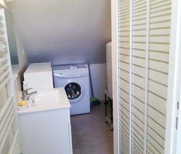 Location Appartement 2 pièces 10m² - Photo 2