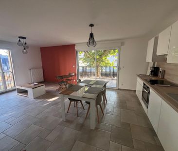 Location Appartement 2 pièces Meublé 53m² NEUVILLE SUR SAONE 69250 - Photo 1