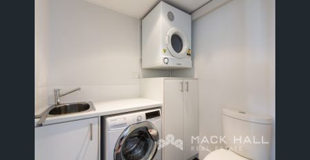 MODERN 2 BEDROOM FULLY FURNISHED APARTMENT - Photo 4