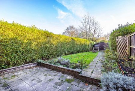 2 bedroom terraced house to rent - Photo 4