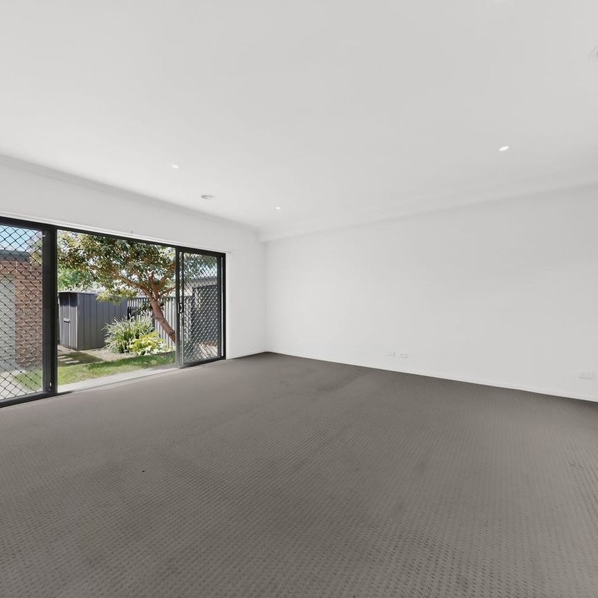 A Family Home With Space, Comfort and Everyday Convenience - Photo 1