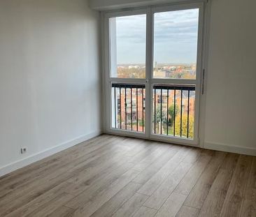 Location Appartement 4 pièces 95m² DOUAI 59500 - Photo 3