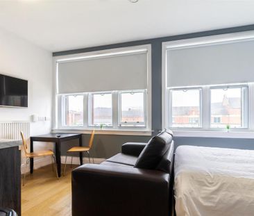 Studio to rent - Photo 1