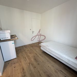 Location Appartement 1 pièce 12m² ROUBAIX 59100 - Photo 2