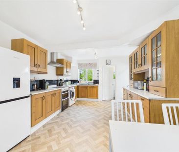 3 bedroom semi-detached house to rent - Photo 6