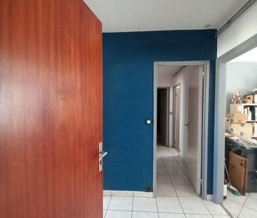 Location Appartement 4 pièces 68m² - Photo 6