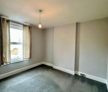 Roath Road - Photo 2