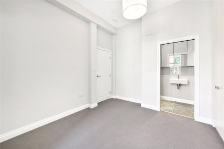 3 bedroom apartment to rent - Photo 5