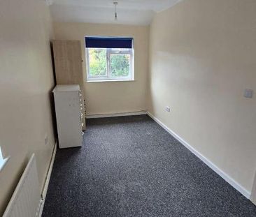 Brooklands Close, LU4 - Photo 4