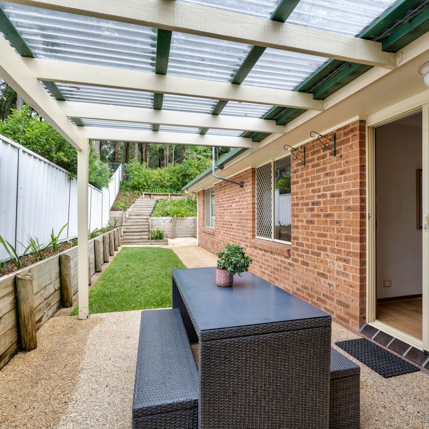 Spacious 3-Bedroom Duplex in Leafy Mt Hutton Location - Photo 1